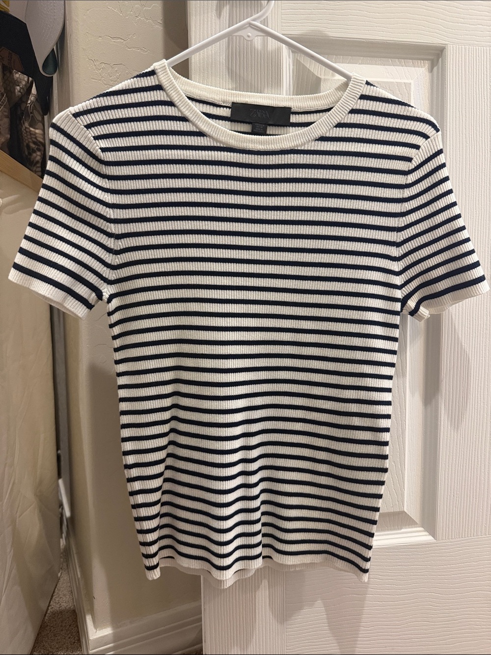 Striped Short-Sleeve Rib Knit Top - White & Navy